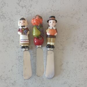 VINTAGE Harvest Themed Spreaders